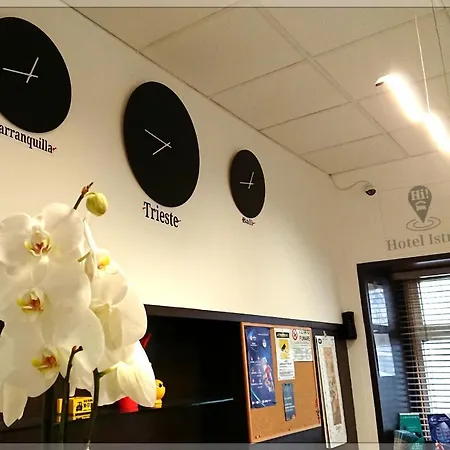 Istria Готель *