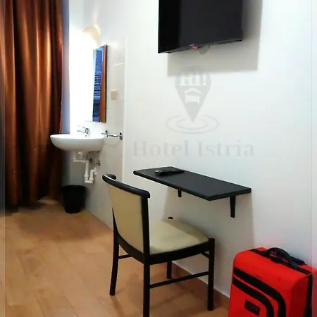 Istria Τεργέστη